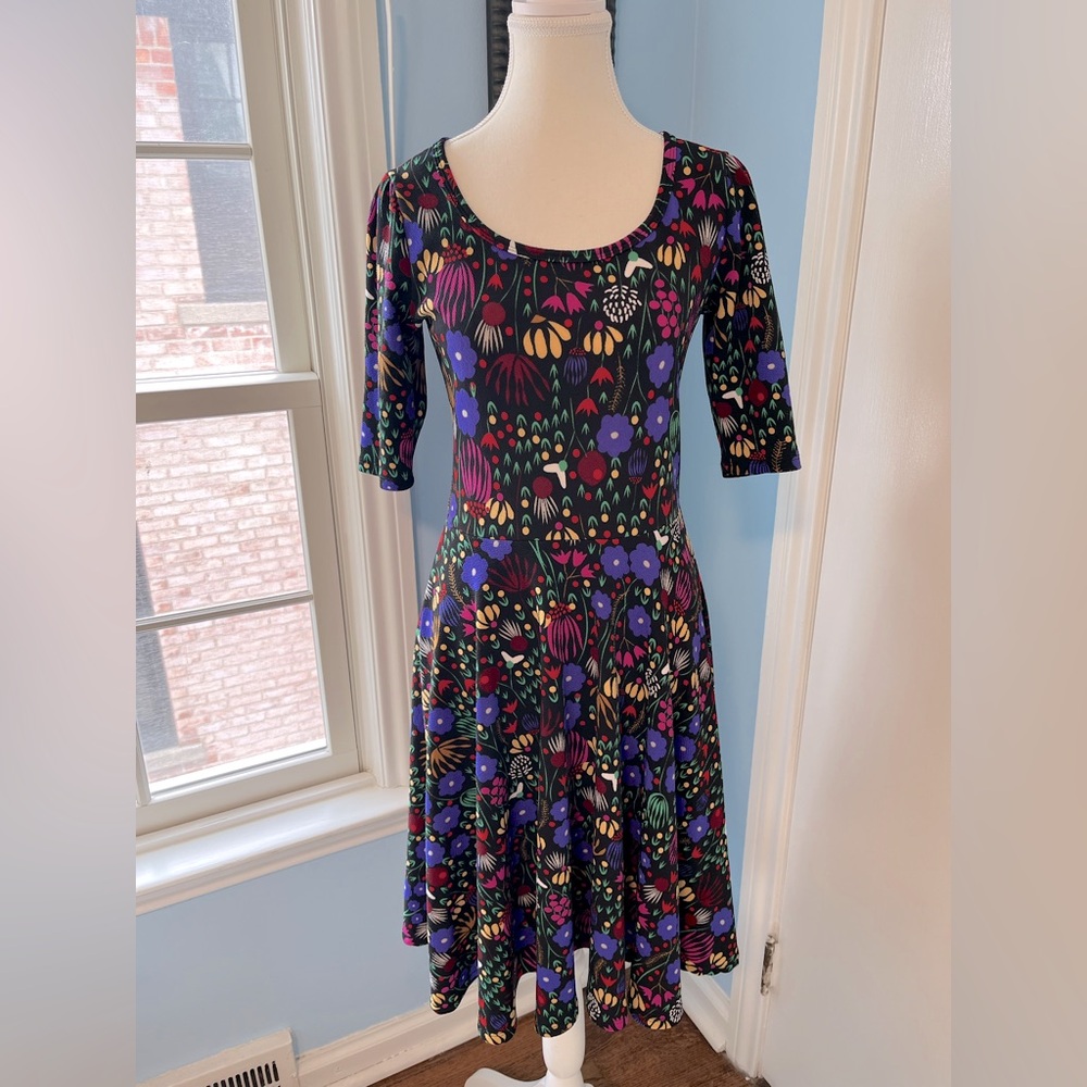 LuLaRoe A-Line Flower Print Dress. Midi. Fit & Flare. Size Medium